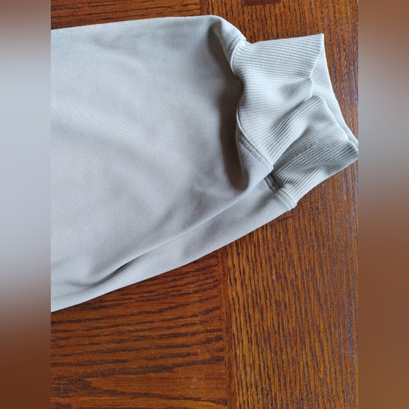 Lululemon pants - Picture 3 of 10